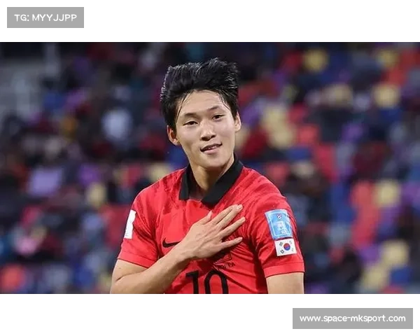 韩国球员裴俊浩抽射遭封堵，斯托克城榜首战失利