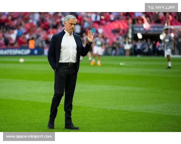 都灵六轮不胜危机加剧，主帅赛后发布会承认战术失误